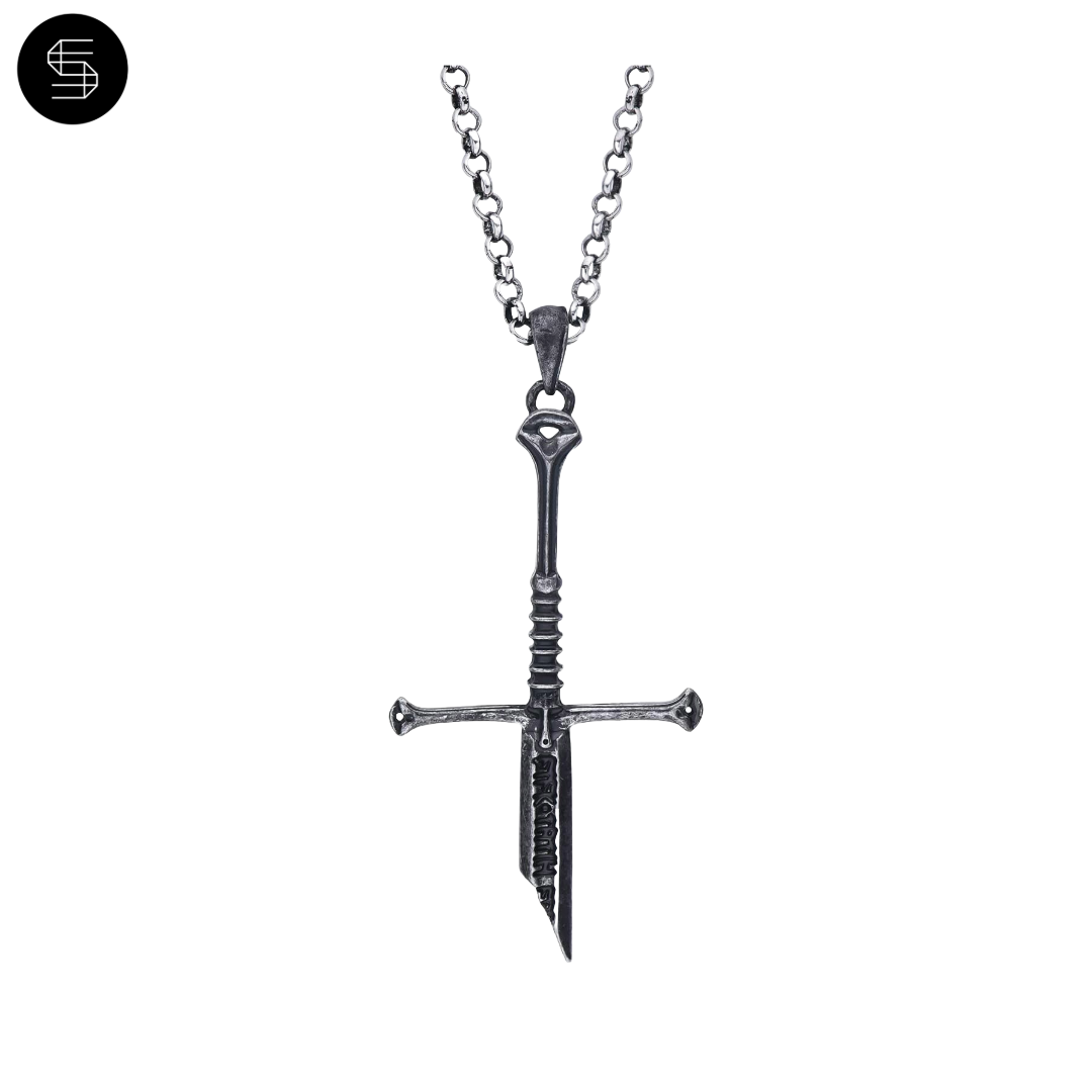 Lord of the Rings ring necklace featuring the One Ring pendant with Elvish inscription. Stunning Marketplace product.